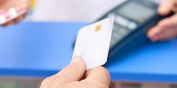 Por que ter uma grande variedade de meios de pagamento na farmácia?