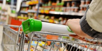 Dia do Consumidor no comércio de bairro: 7 dicas para vender mais