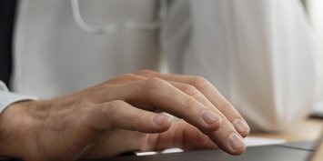 Agendamento online de consultas para reduzir no-shows e otimizar o tempo dos médicos