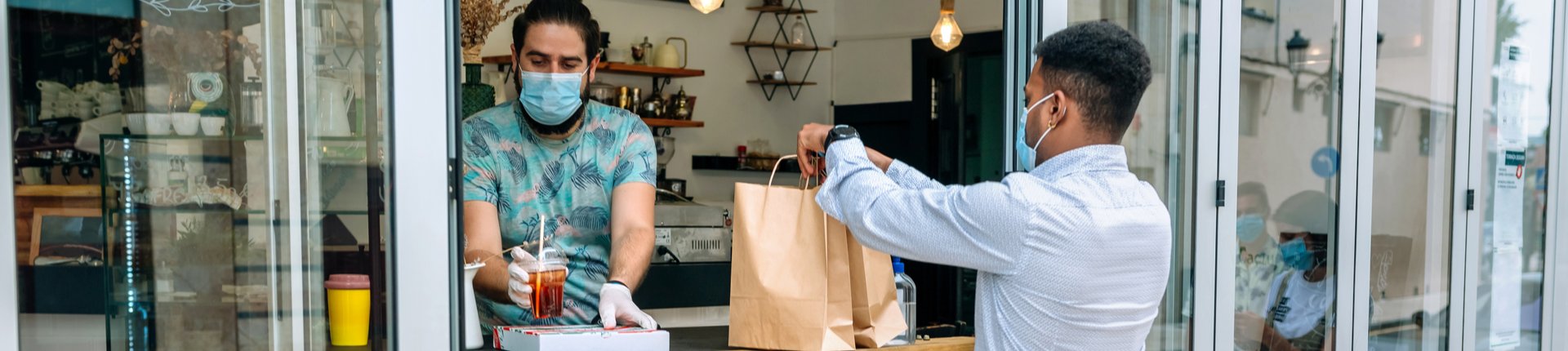 Entenda como funciona o serviço take away e como adotá-lo!